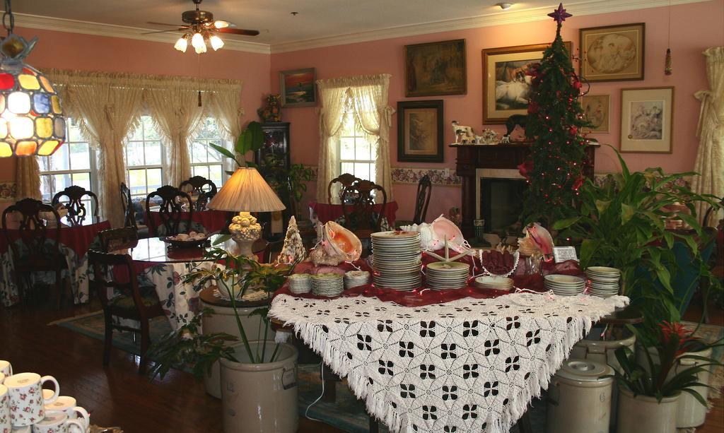 Heron Cay Lakeview Bed & Breakfast เมาท์ดอรา ภายนอก รูปภาพ